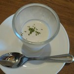 Furenchi No Mise Resheru - 桃の冷製スープ