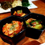 よろにく - キムチの盛り合わせ