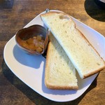 ジャム cafe 可鈴 - 今日はパンでいただきました。