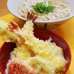 潮屋 - 天丼とうどん（そば）のセット　550円。