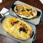 熱々で提供されるミックスグラタン650円とライスグラタン700円は大人も子供も喜ぶ美味しさ