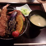 新潟カツ丼 タレカツ - 合い盛り丼