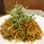 中国酒家 大三元 - 汁なし界の最高峰、汁なしラージャー麺