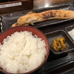 しんぱち食堂 - サーモンハラス定食（700円）