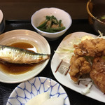 ささら - イワシ煮付け 鶏肉唐揚げ