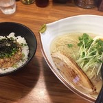 麺屋軌跡 - そぼろ丼セット