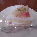 プレリュード - 桃のショートケーキ