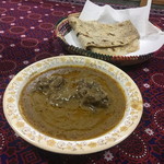 アルレハマーノ - ビーフニハリ、チャパティ