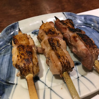 侘家古暦堂 祇園花見小路本店 - もも肉食べ比べ三串