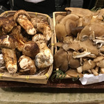 旬菜 おぐら家 - 今日のきのこ