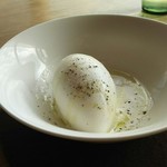 ビブレ - アイスクリーム。オリーブオイルと胡椒でいただきました。