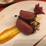 D'ORO - シャラン産鴨胸肉のロースト スパイシーなカラメリゼ