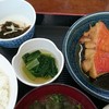 地魚食事処　さかなや