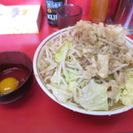 ラーメン二郎 - 小ラーメン690円　生卵50円