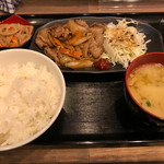 ゆうひ食堂 - 焼肉定食＝７００円
