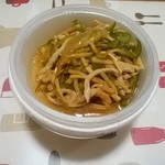中華彩園 - チンジャオロース丼