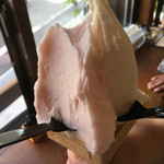 田口氷菓店 - 桃と和栗です