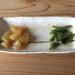 季節の素材 手打ちそば 岳 - 大根と山蕗