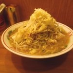 自家製太麺 ドカ盛 マッチョ - ラーメン並　豚増し(850円)