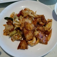 涵梅舫 銀座店 - ラー油の刺激と味噌のコクが豚ばらによく染みこんでいます
