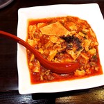 めだかタンタン - メダカ流　牛ホルモン入り麻婆豆腐　550円