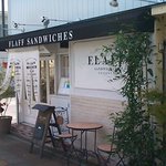 FLAFF - 大村駅を出て右側に行くとすぐ