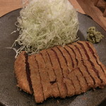 牛カツ京都勝牛 - 牛ロースカツ(アップ)