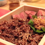 にくの匠 三芳 - タン元＆時雨煮ONの土鍋ご飯