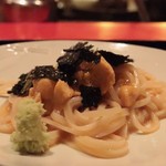 にくの匠 三芳 - 稲庭うどん赤雲丹の和えつけ麺