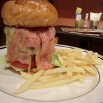 ヴィレッジヴァンガード ダイナー - タワーオブパワーダッツバーガー