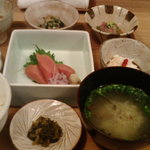 ごはん家椒房庵　釣り子明太子と彩り小鉢膳