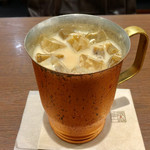 上島珈琲店 - アイス無糖ミルクコーヒー M　410円