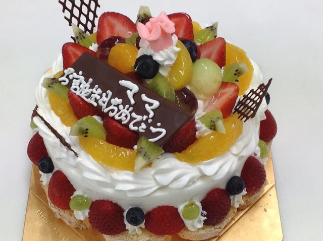 デコレーションが人気ですが桃のケーキも美味しいです By Toshi ローザンヌ 熱田店 神宮西 ケーキ 食べログ デコレーションが人気ですが桃のケーキも美味しいです By Toshi ローザンヌ 熱田店 神宮西 ケーキ 食べログ