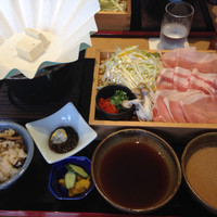 しゃぶしゃぶ 紺  東町本店 - 