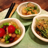 京都石塀小路豆ちゃ 日本橋 - おばんざい3種盛り 京の味付け。優しい味です。
