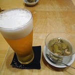 天ぷら処 こさか - 生ビール ＆ お通し（焼きナスの寒天寄せ）
