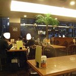 ランチョン - 店内