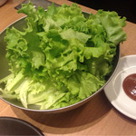 焼肉ぐりぐり家 - 包み野菜×5