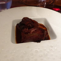 ボッテゴン - 黒毛和牛頬肉の赤ワイン煮込み