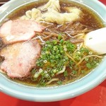 龍華 - 雲吞麺900円