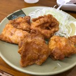 臚雷亭 - 若鶏唐揚げ＠250円