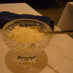 シャン・ドーレ - オニオングラタンスープに入れる粉チーズ