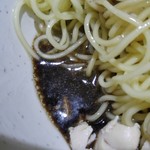 麺や而今 - 冷し和え玉・大城ブラック返しVer.