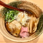 焼きあご塩らー麺800円