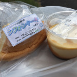 森の魚 - 手作りシフォンケーキとプリン。どちらもかなり美味しいです。