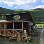 森の魚 - 自然にとけこんだ小さなお店です。