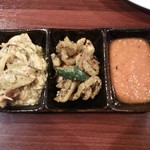 ダルバートダイニング - アチャール３種類（アル、ムラ、ゴルべラ）