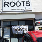 ROOTS - 店舗入り口