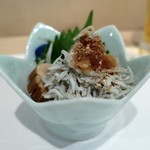 よし春 - かまあげしらす