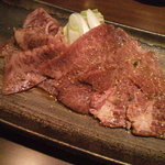 和牛焼肉KIM -  【2011.4.28】特選タレ3種（テンダーロイン、サーロイン、みすじ）